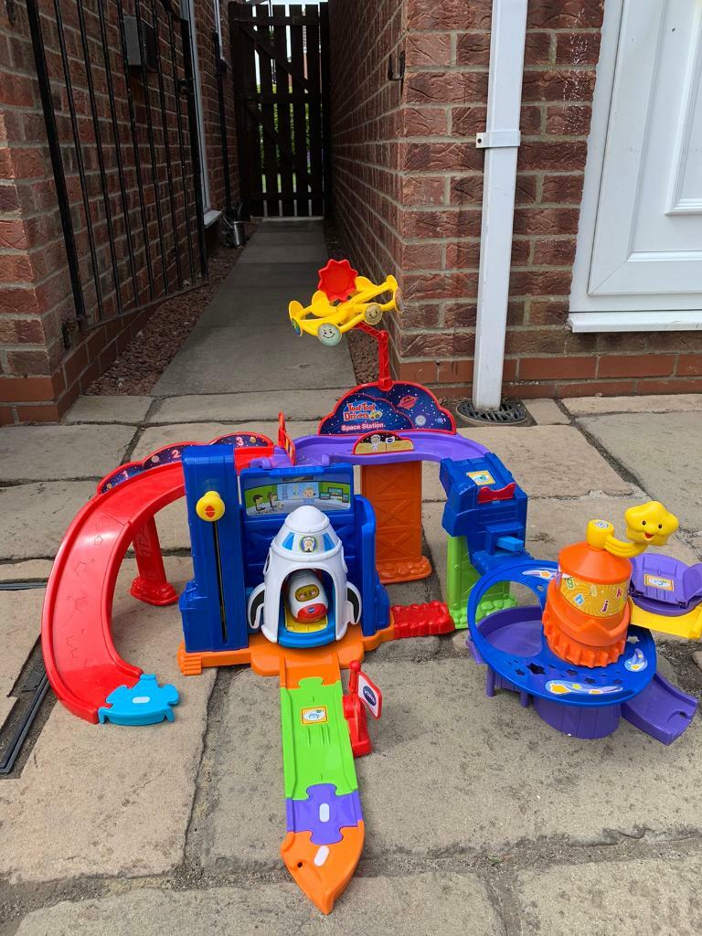 toot toot drivers space station